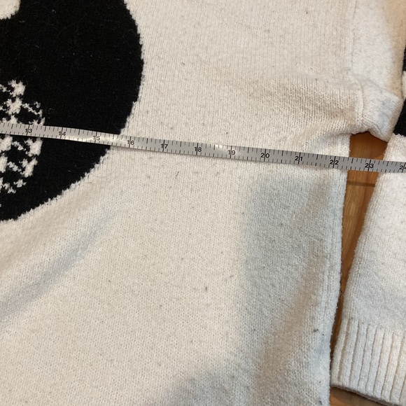 EUC BP. Sweater - Picture 5 of 6